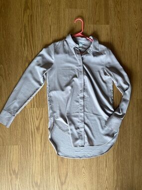 H&M Light lavender Button-Up Blouse